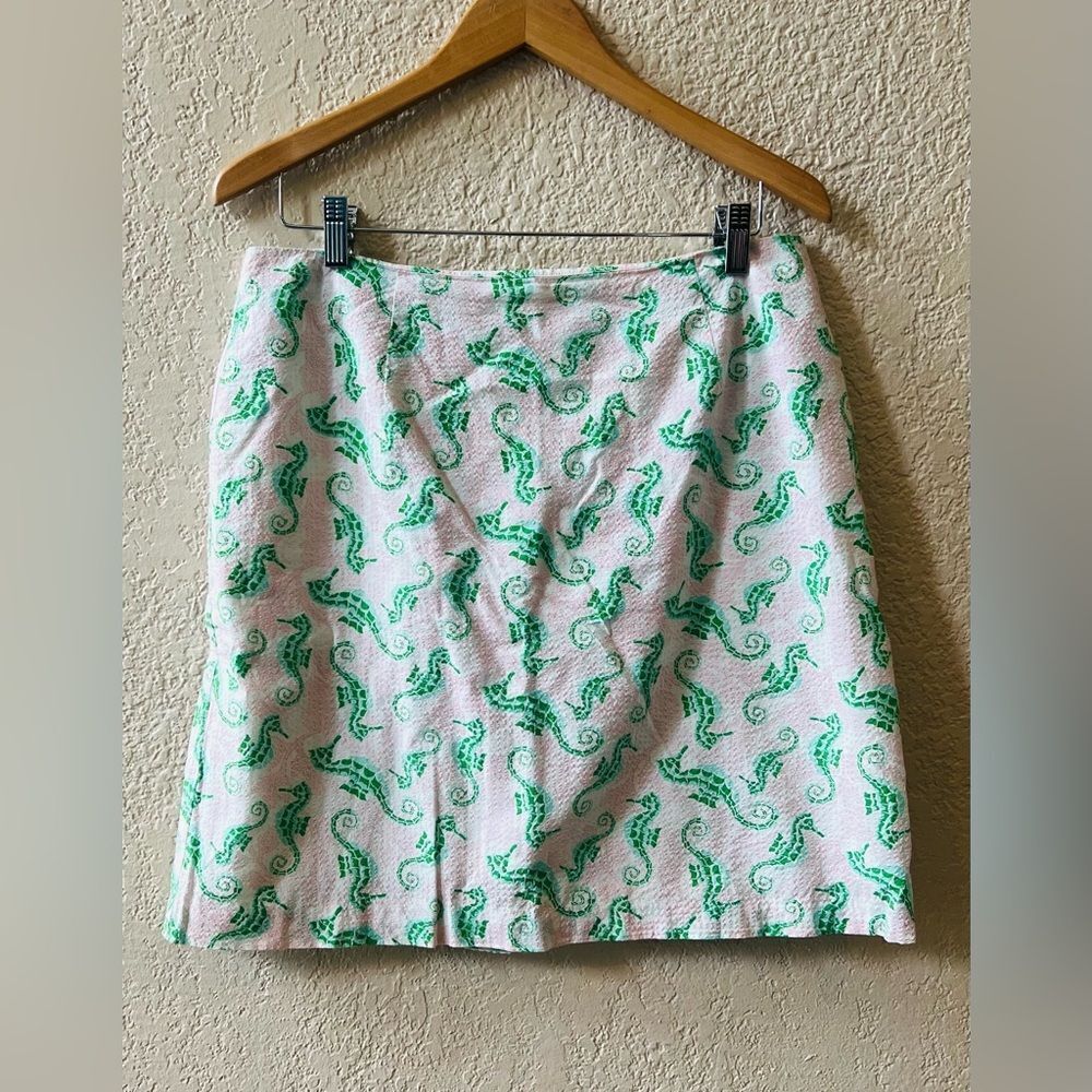 Vineyard Vines Seahorse Mini Skirt Size 10 Pink Green Lined - Picture 2 of 6